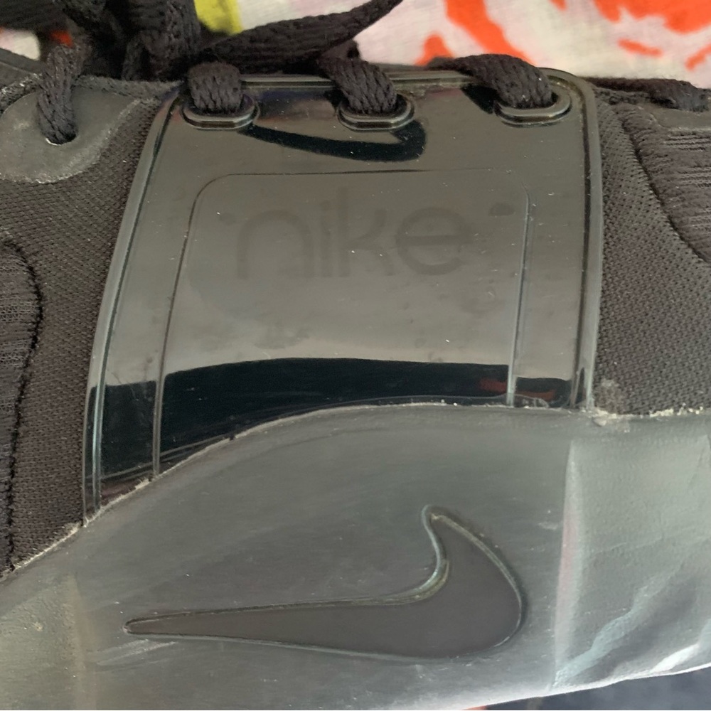 Nike Renew In-Season Training Sneakers - Picture 10 of 12